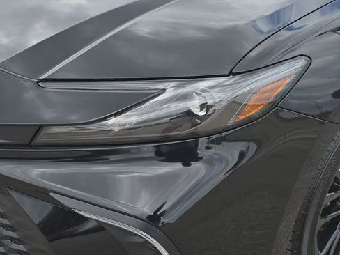 Used 2026 Toyota Camry SE w/ Convenience Package image 30