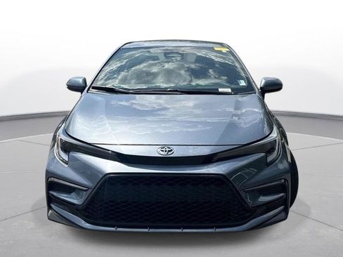 Used 2025 Toyota Corolla SE w/ Convenience Package FWD image 3