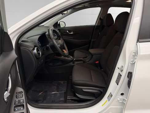 Used 2022 Hyundai Kona SEL w/ Convenience Package image 9