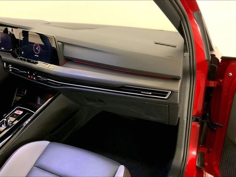 Used 2024 Volkswagen GTI SE image 23