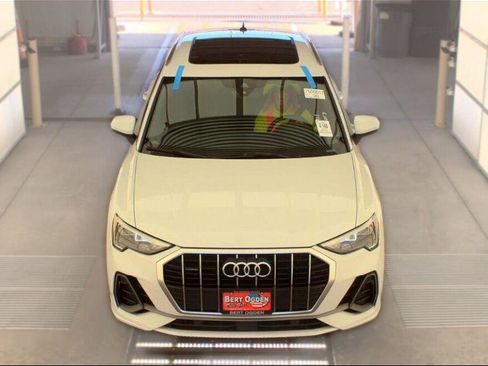 Used 2022 Audi Q3 2.0T Premium AWD/4WD image 8