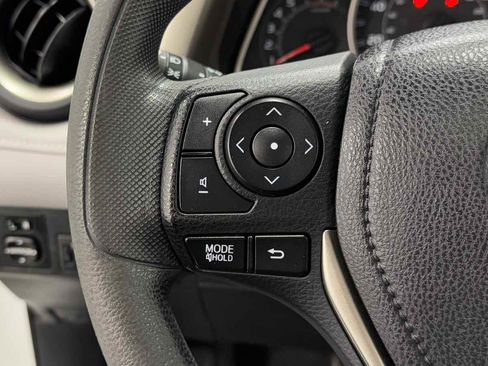 Used 2014 Toyota RAV4 XLE image 16