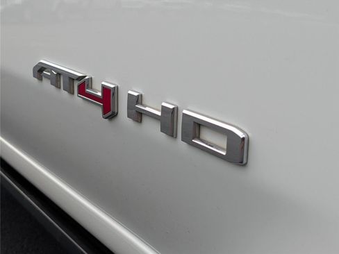 Used 2024 GMC Sierra 2500 AT4 w/ Technology Package AWD/4WD image 44