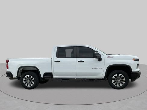 Used 2024 Chevrolet Silverado 2500 Custom w/ Custom Convenience Package AWD/4WD image 14