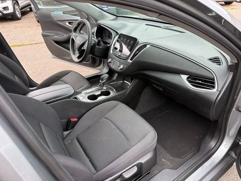 Used 2024 Chevrolet Malibu LT FWD image 20