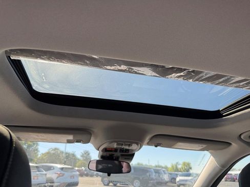 New 2026 Chevrolet Trax ACTIV w/ Sunroof Package image 6