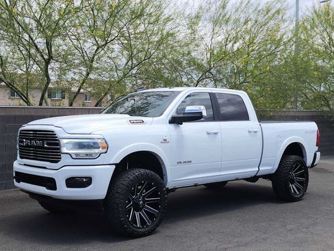 Used 2020 RAM 2500 Laramie AWD/4WD image 4