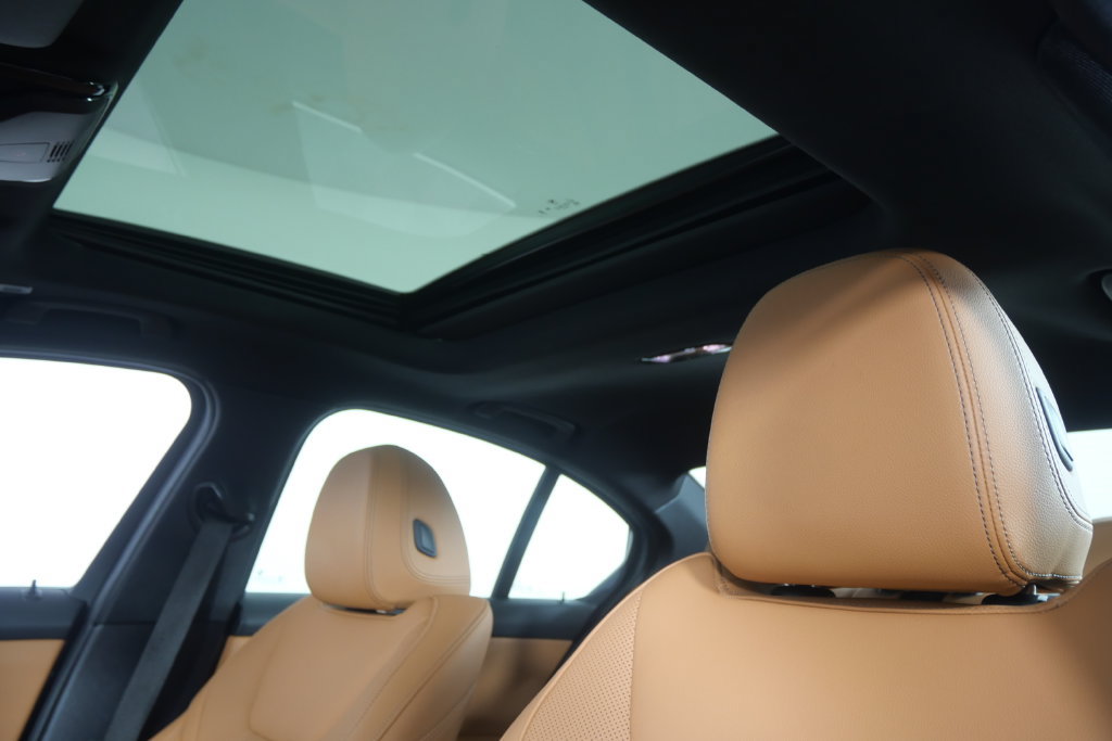 Certified 2026 BMW 330i Sedan RWD image 12
