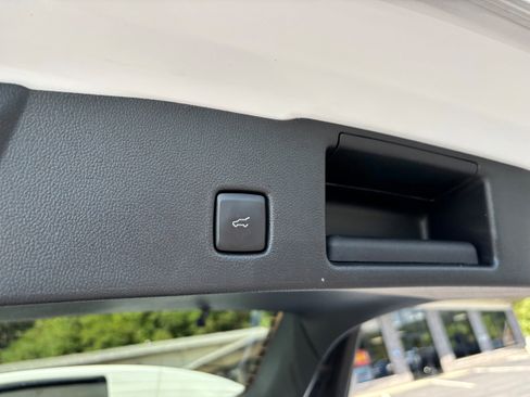 Used 2022 Ford Escape SE w/ Convenience Package image 6