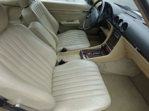 Used 1989 Mercedes-Benz 560 SL image 9