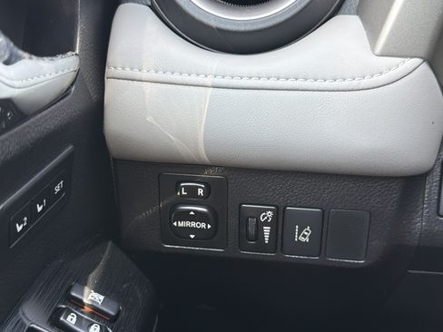 Used 2016 Toyota RAV4 Limited AWD/4WD image 13