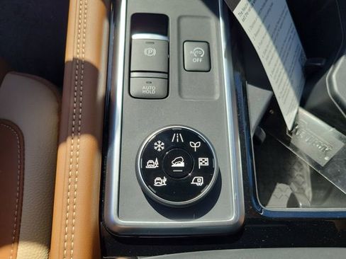 New 2026 Nissan Pathfinder Platinum w/ Cargo Package image 20