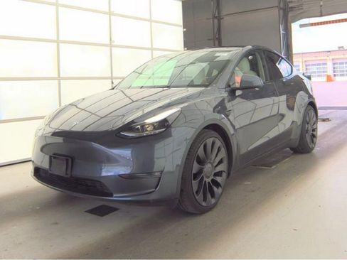 Used 2021 Tesla Model Y Performance AWD/4WD image 2