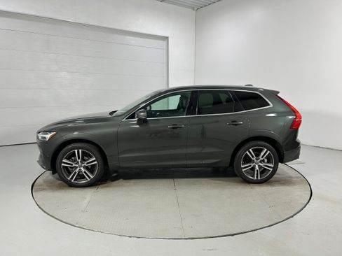 Used 2019 Volvo XC60 T5 Momentum w/ Multimedia Package AWD/4WD image 20