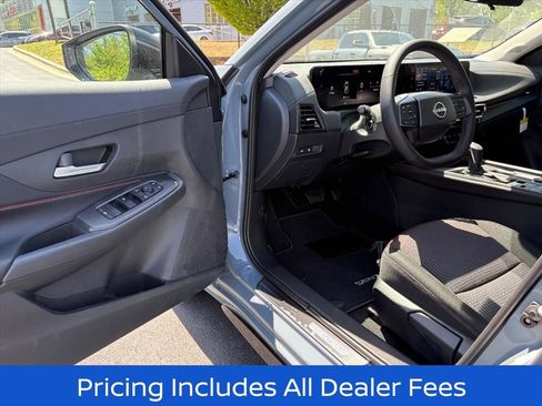 New 2026 Nissan Sentra SR FWD image 17