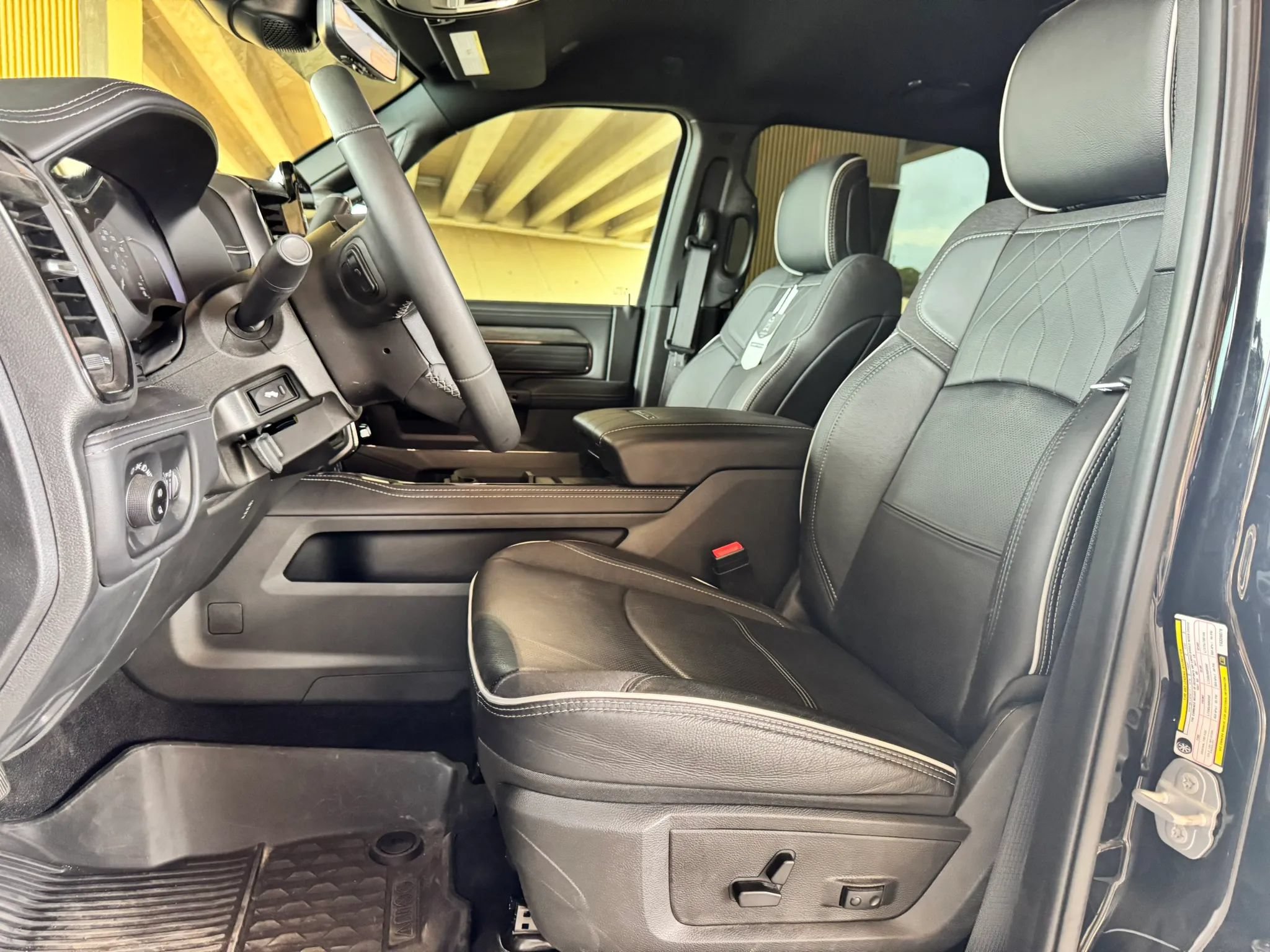 Used 2026 RAM 3500 Limited AWD/4WD image 13