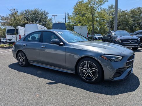 Used 2024 Mercedes-Benz C 300 4MATIC Sedan image 2