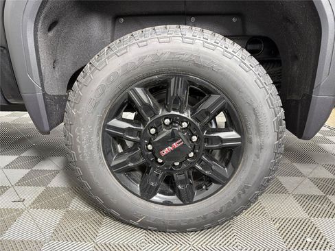 New 2026 GMC Sierra 2500 AT4 w/ AT4 Premium Plus Package AWD/4WD image 18
