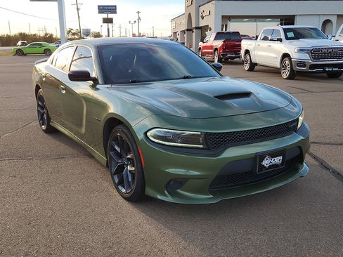 Used 2022 Dodge Charger R/T w/ Plus Group image 6