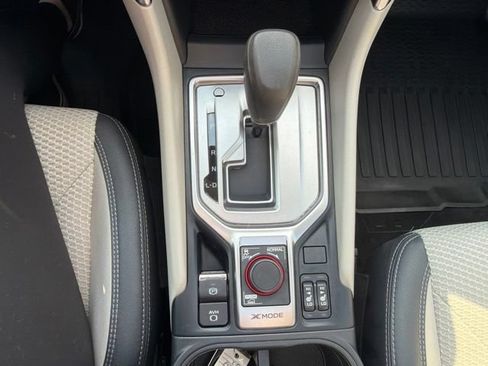 Used 2023 Subaru Forester Premium AWD/4WD image 23