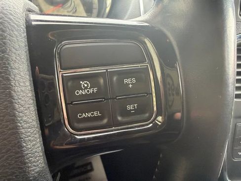 Used 2020 Dodge Grand Caravan SE FWD image 20