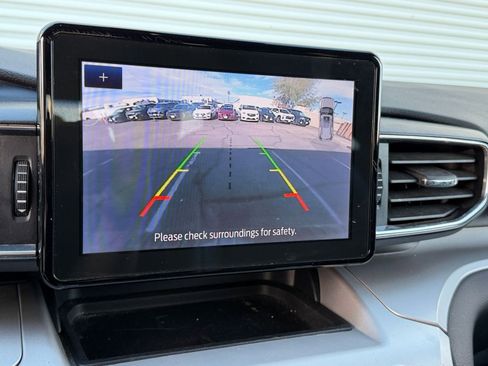 Used 2024 Ford Explorer XLT w/ Equipment Group 202A image 25