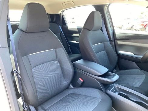 New 2026 Nissan Leaf FWD image 9