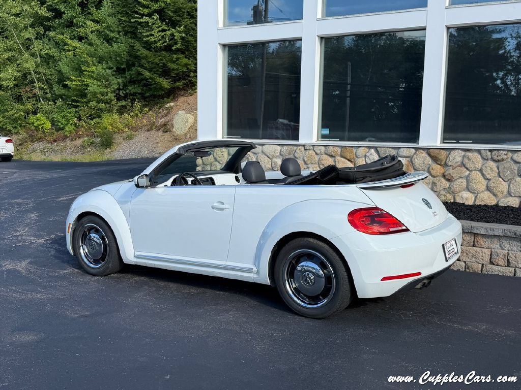 Used 2015 Volkswagen Beetle 1.8T FWD image 2
