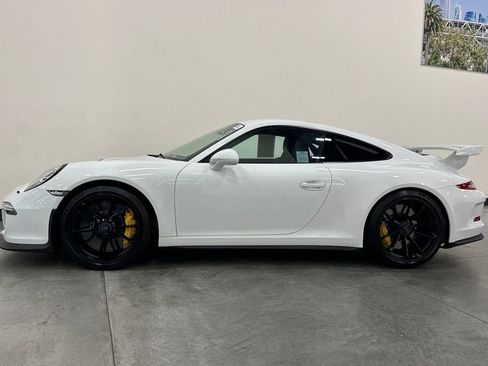 Used 2015 Porsche 911 GT3 RWD image 7
