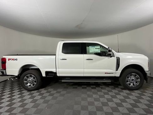 New 2025 Ford F250 Lariat w/ Chrome Package image 2