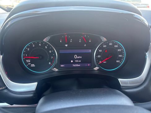 Used 2020 Chevrolet Traverse LT FWD image 19