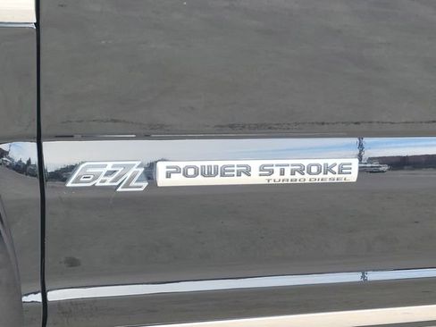 Certified 2022 Ford F450 Lariat w/ Lariat Ultimate Package image 16