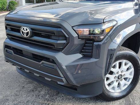 Certified 2024 Toyota Tacoma SR w/ SR Upgrade Package AWD/4WD image 2