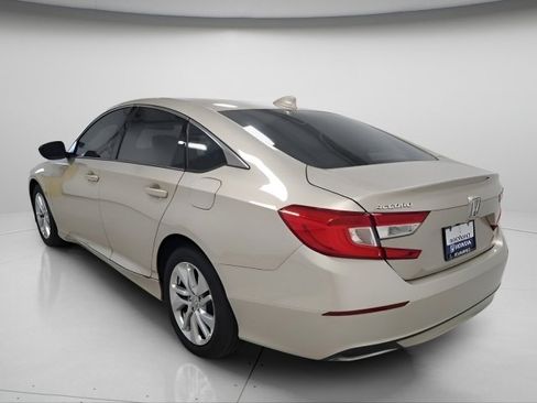 Used 2019 Honda Accord LX image 5