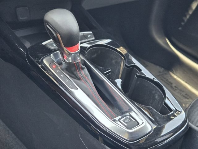 Used 2025 Chevrolet Trax RS w/ Sunroof Package FWD image 15