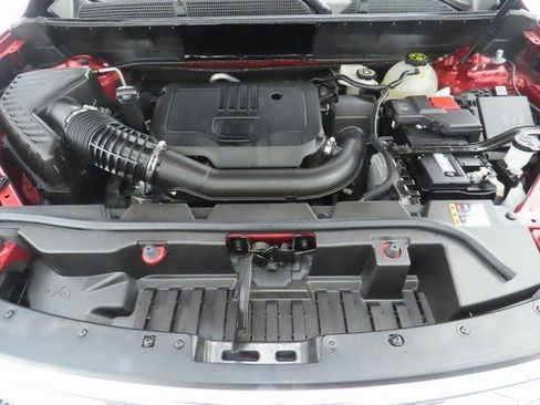 Used 2023 GMC Acadia SLE w/ LPO, Floor Liner Package image 29