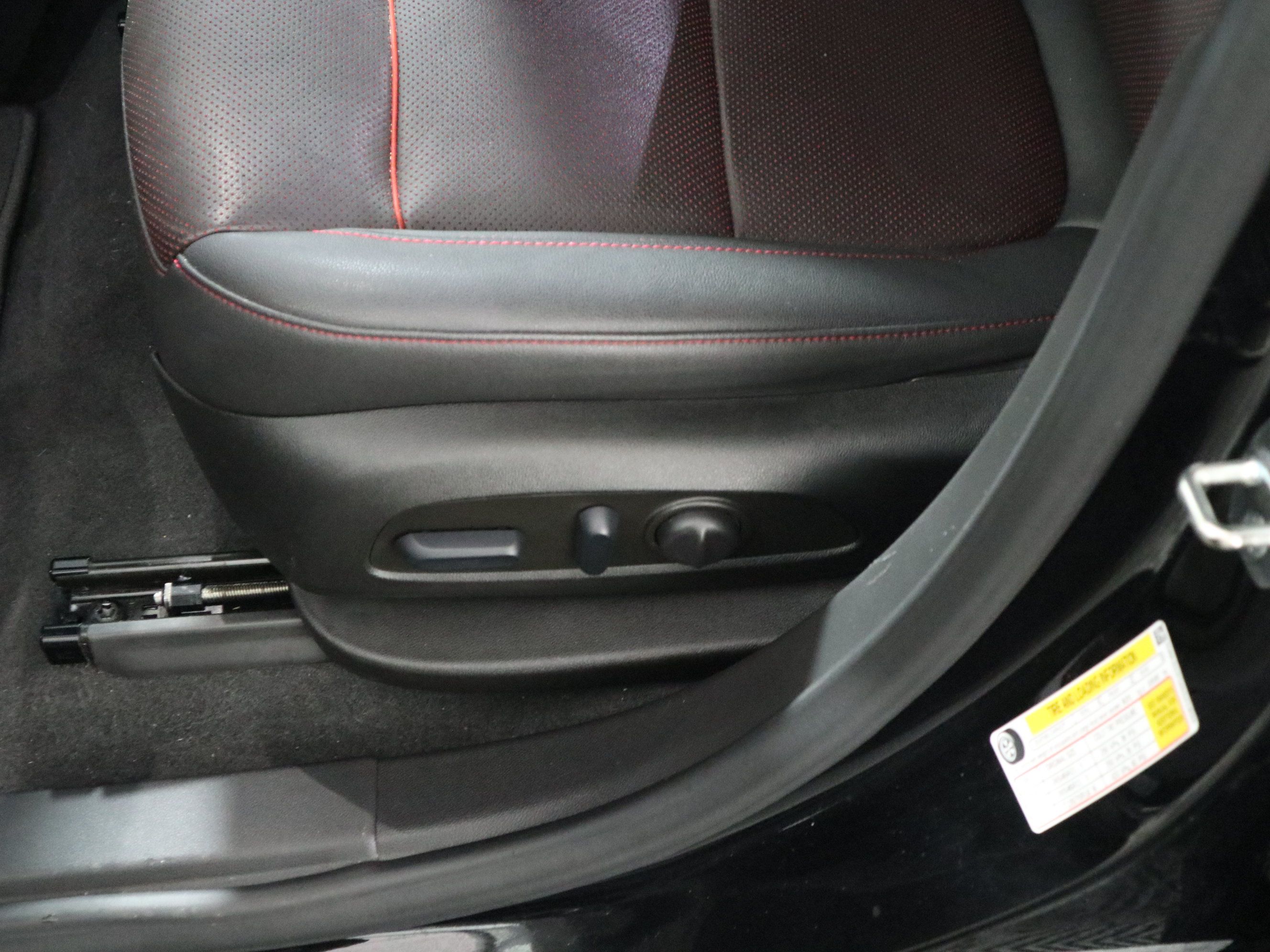 Used 2022 Chevrolet Blazer RS w/ Enhanced Convenience Package FWD image 21