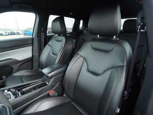 Used 2024 Jeep Compass Limited image 35