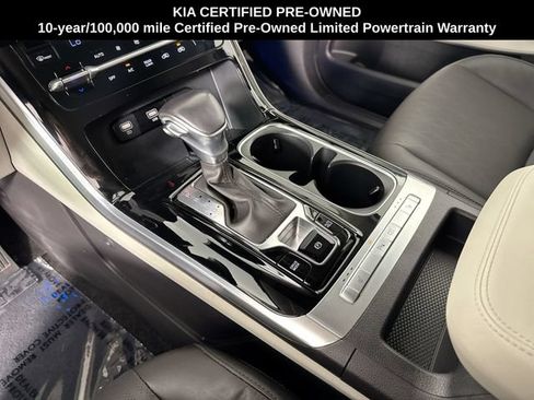Certified 2024 Kia Carnival EX FWD image 16
