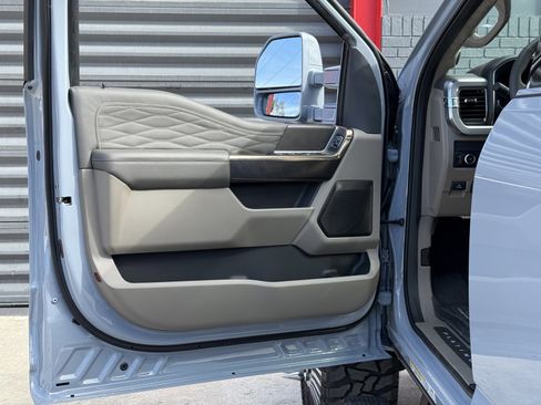 Used 2026 Ford F450 Platinum w/ Platinum Plus Package image 21