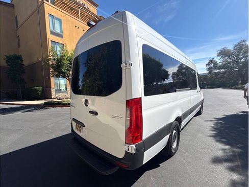 Used 2024 Mercedes-Benz Sprinter 2500 w/ Acoustic Package image 7