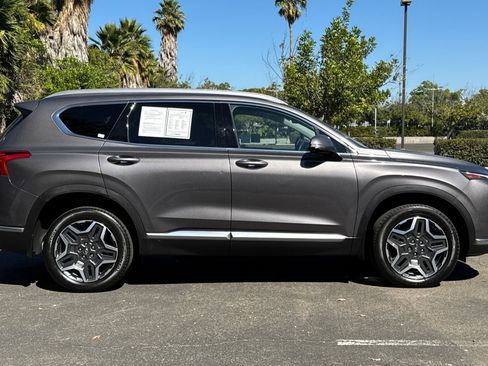Used 2022 Hyundai Santa Fe SEL Premium w/ Cargo Package image 2