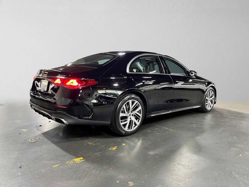 Used 2026 Mercedes-Benz E 350 4MATIC Sedan image 3