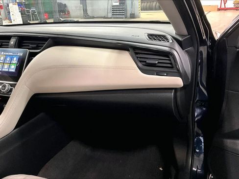 Used 2020 Honda Insight EX image 17