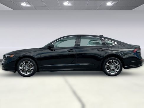 Used 2023 Honda Accord EX-L image 7