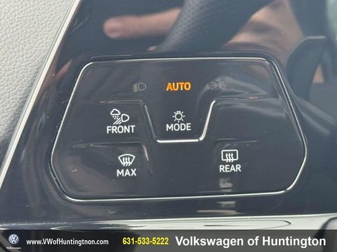 Certified 2024 Volkswagen Golf R AWD/4WD image 18