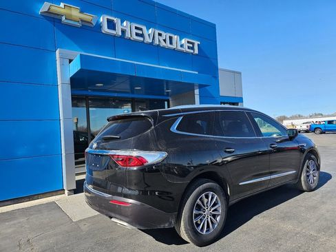 Used 2024 Buick Enclave Premium FWD image 3