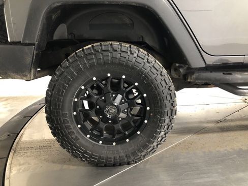 Used 2014 Jeep Wrangler Unlimited Sport w/ Power Convenience Group image 9