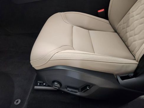 New 2026 Volvo XC60 B5 Core AWD/4WD image 25