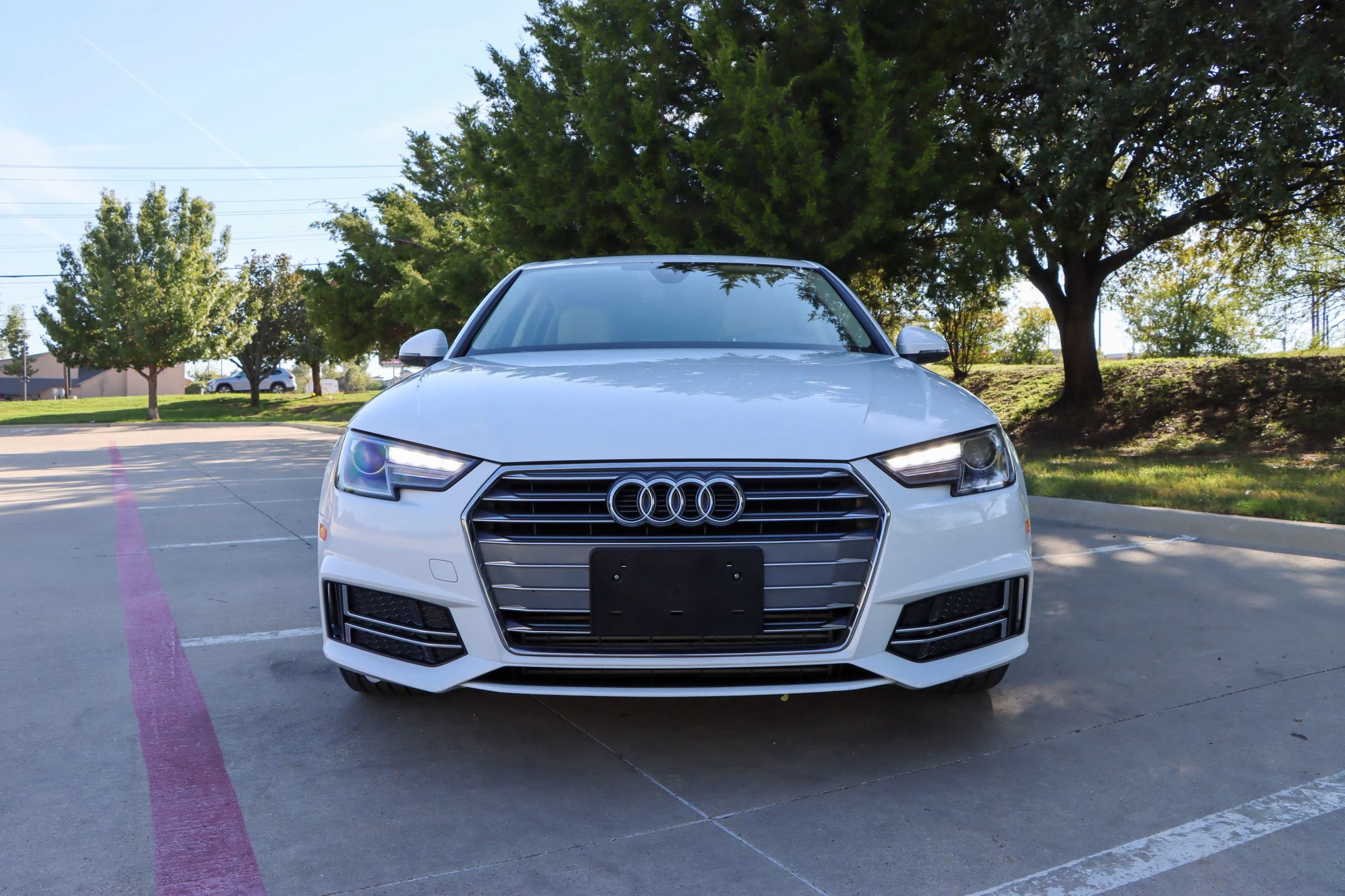 Used 2018 Audi A4 2.0T Ultra Premium w/ Convenience Package FWD image 2